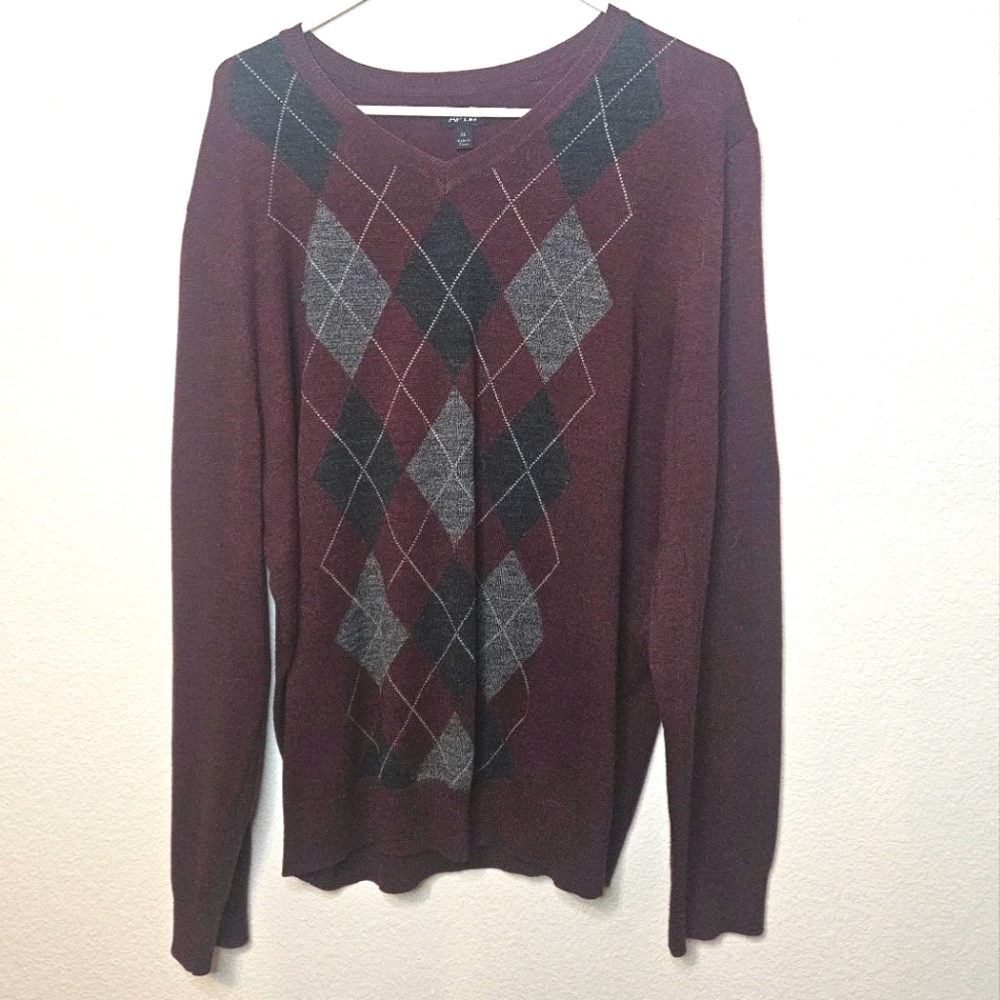 3/$30 Apt. 9 Men's V-Neck Wool Sweater